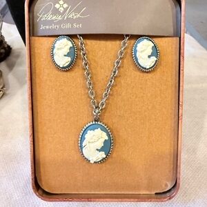 Patricia Nash Blue and Silver Cameo Necklace Set